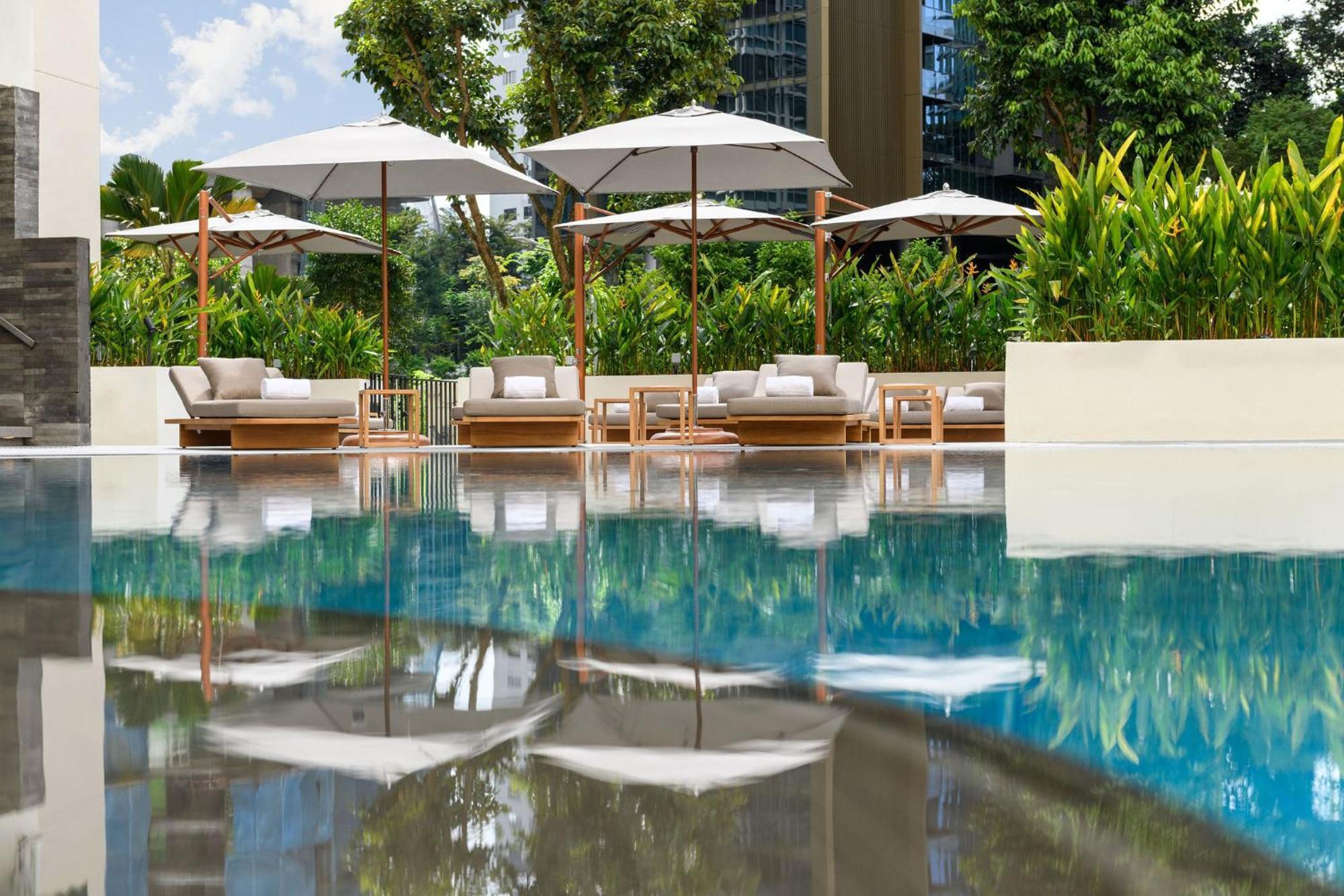 Conrad Singapore Orchard Exterior foto
